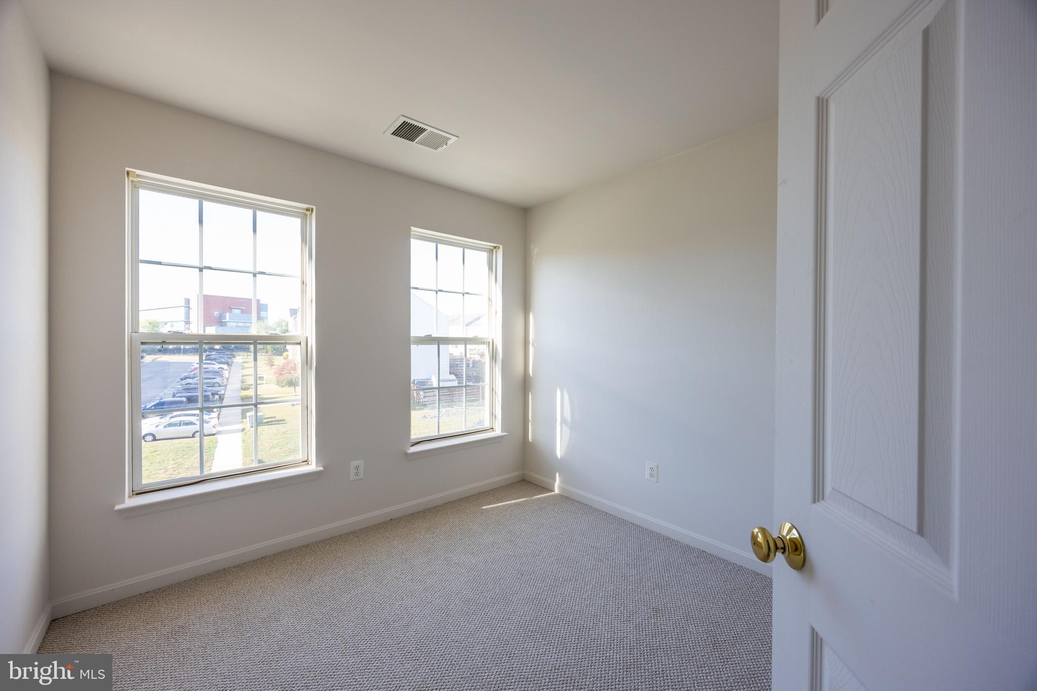 BERKELEY RIDGE - Residential