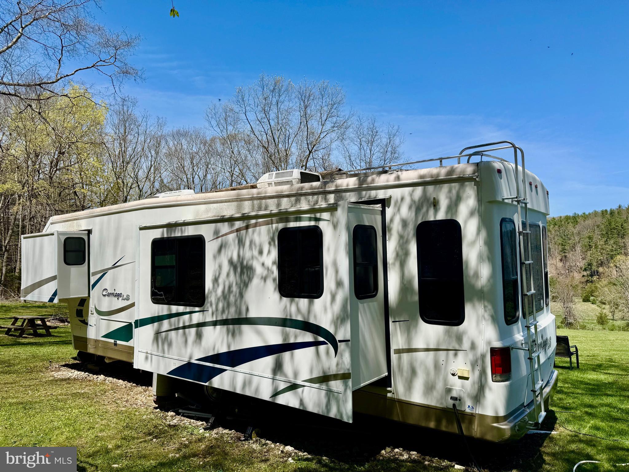 BLACKTHORN MOUNTAIN ESTATES - Land