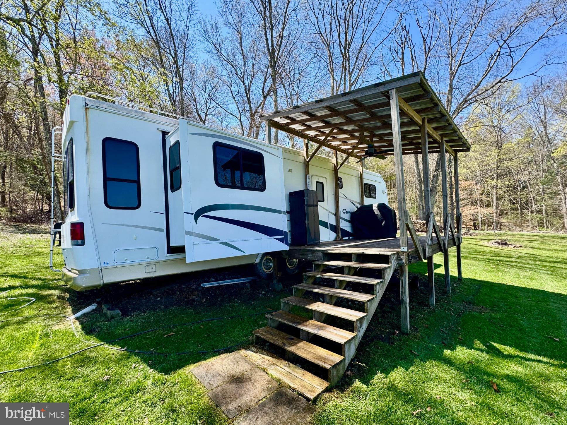 BLACKTHORN MOUNTAIN ESTATES - Land