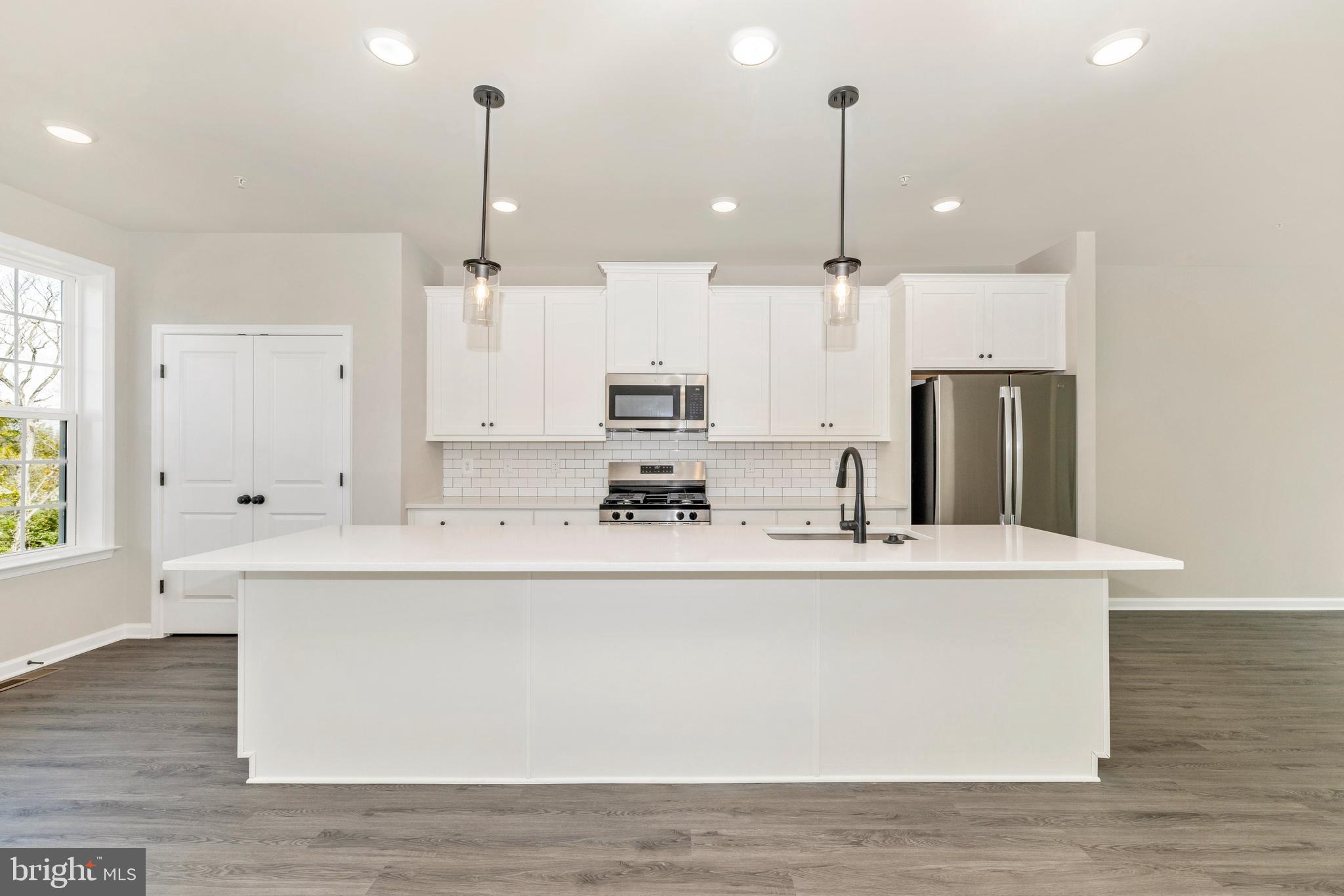 SPRING BANK - Residential