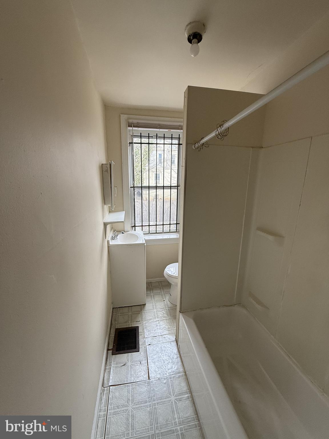 POWELTON VILLAGE - Residential Lease