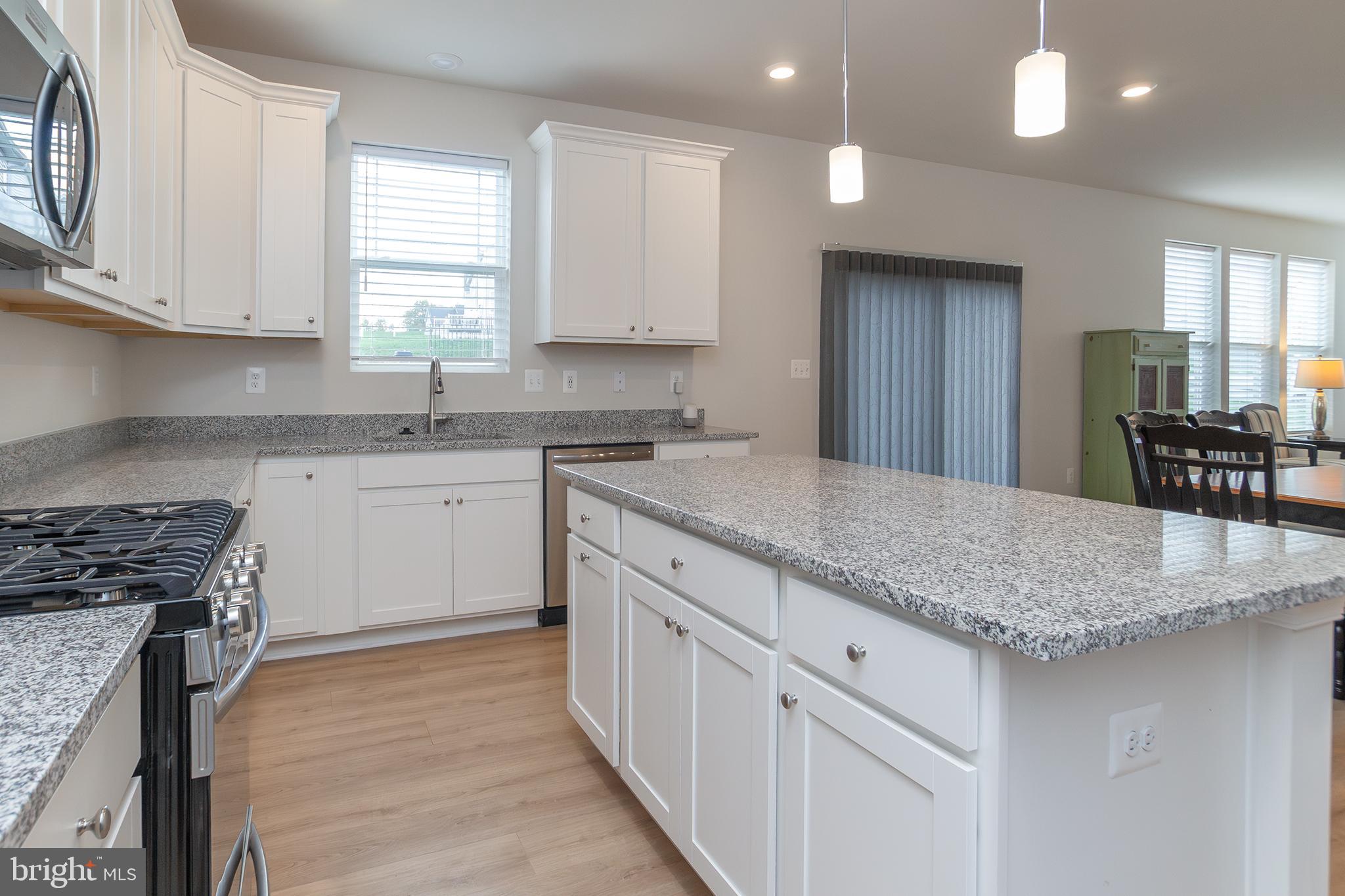 HICKORY RIDGE MEWS - Residential