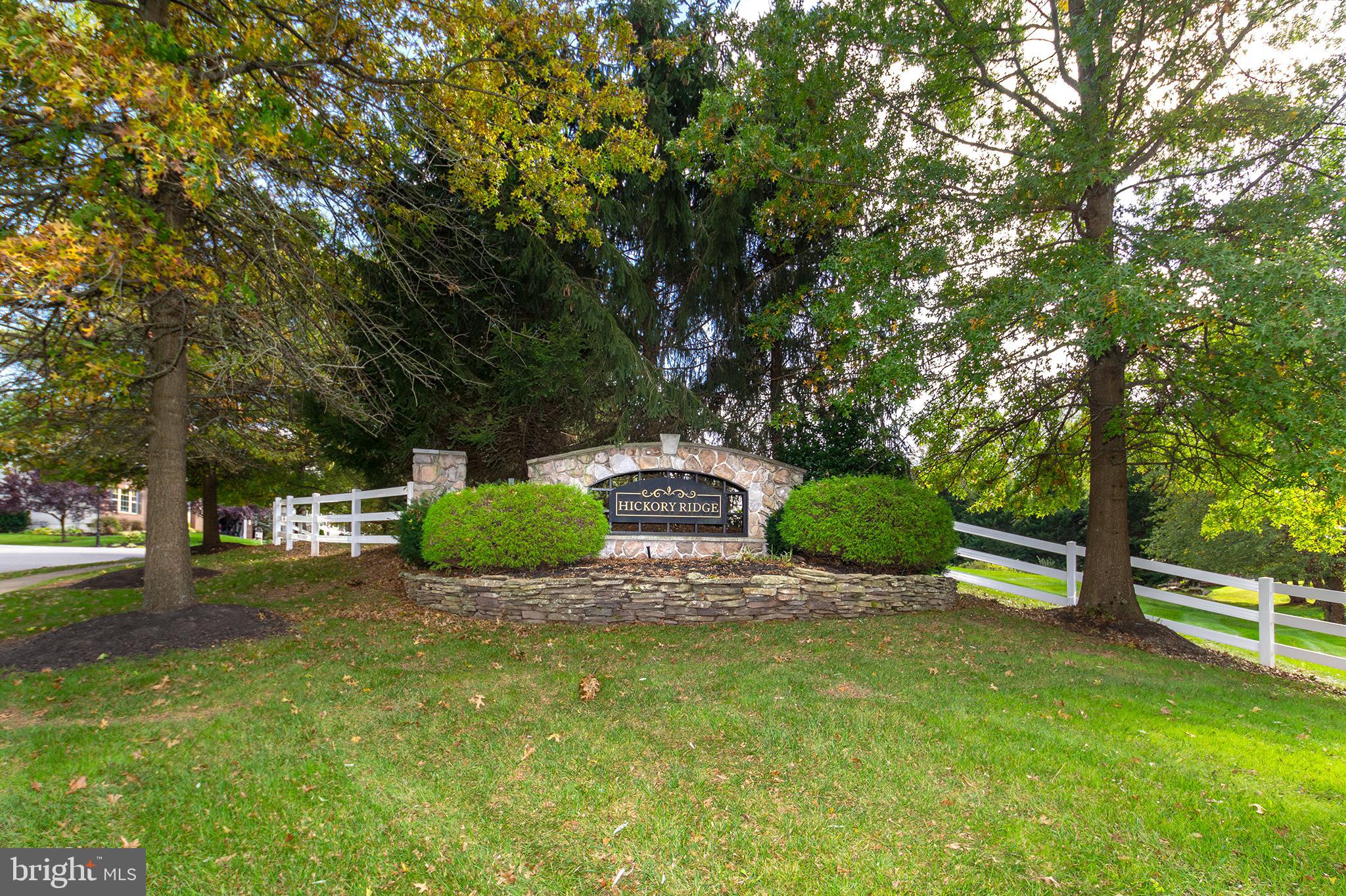 HICKORY RIDGE MEWS - Residential