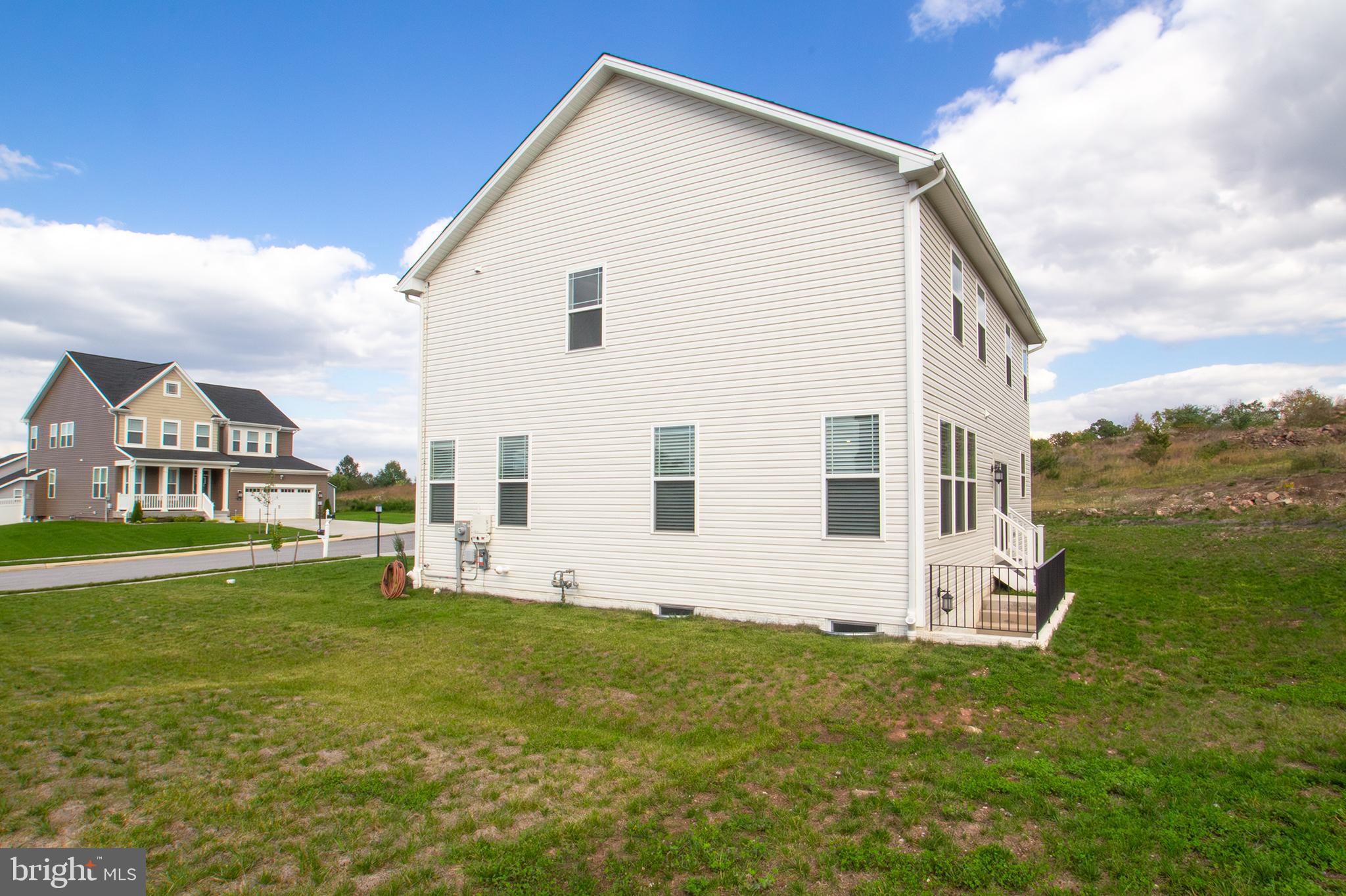 HICKORY RIDGE MEWS - Residential