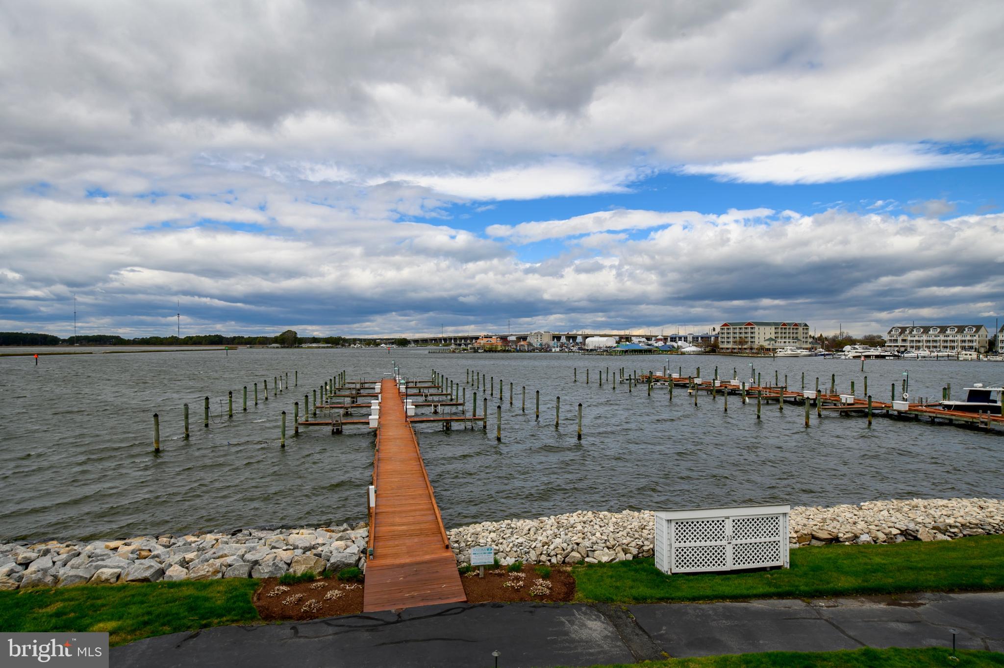 OYSTER COVE - Residential