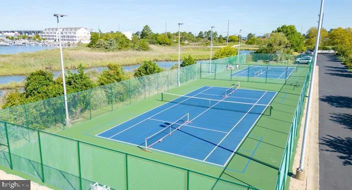 OYSTER COVE - Residential