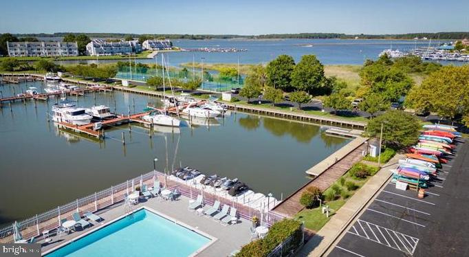 OYSTER COVE - Residential