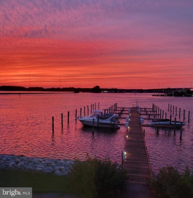 OYSTER COVE - Residential