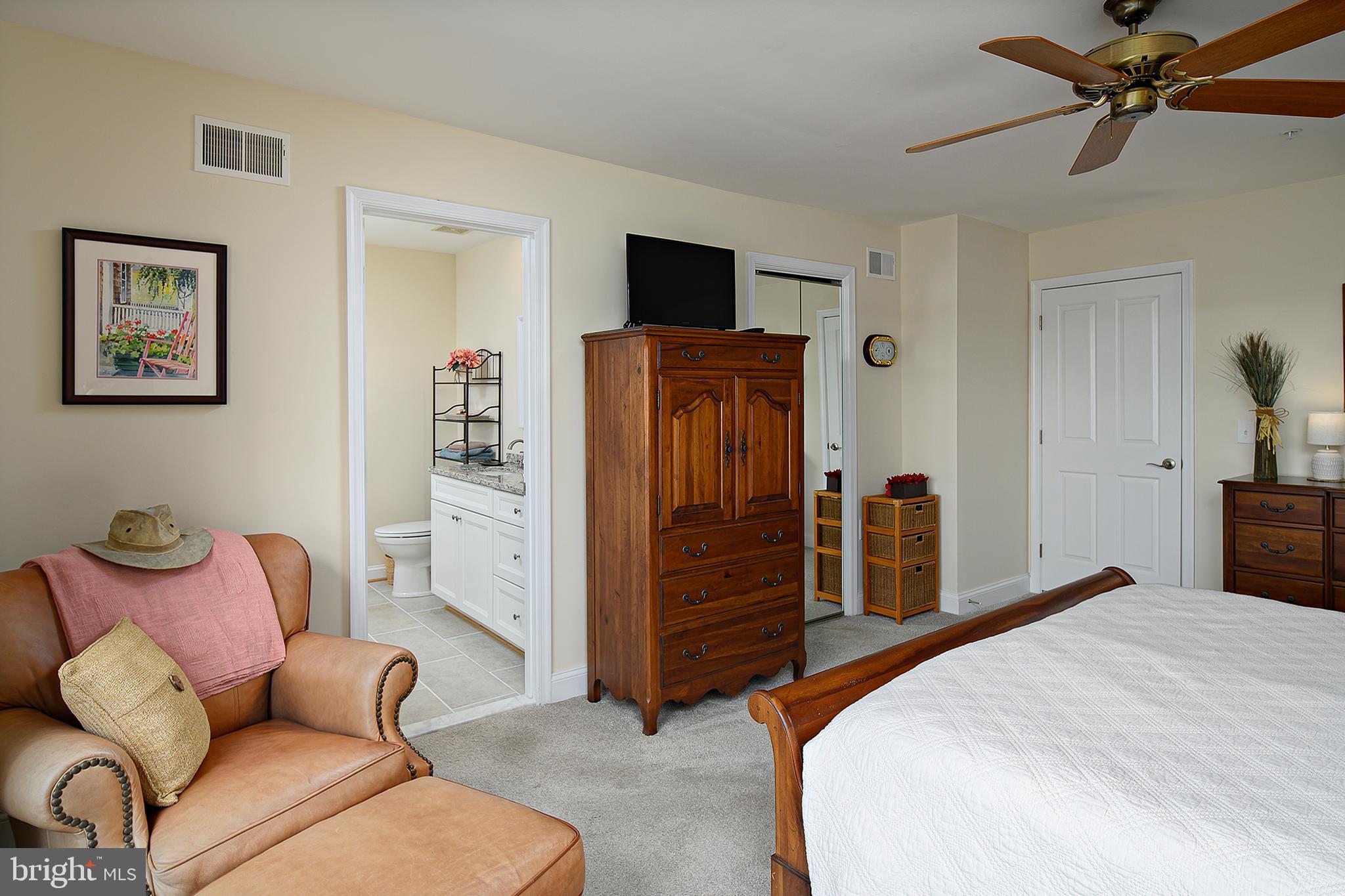 OYSTER COVE - Residential