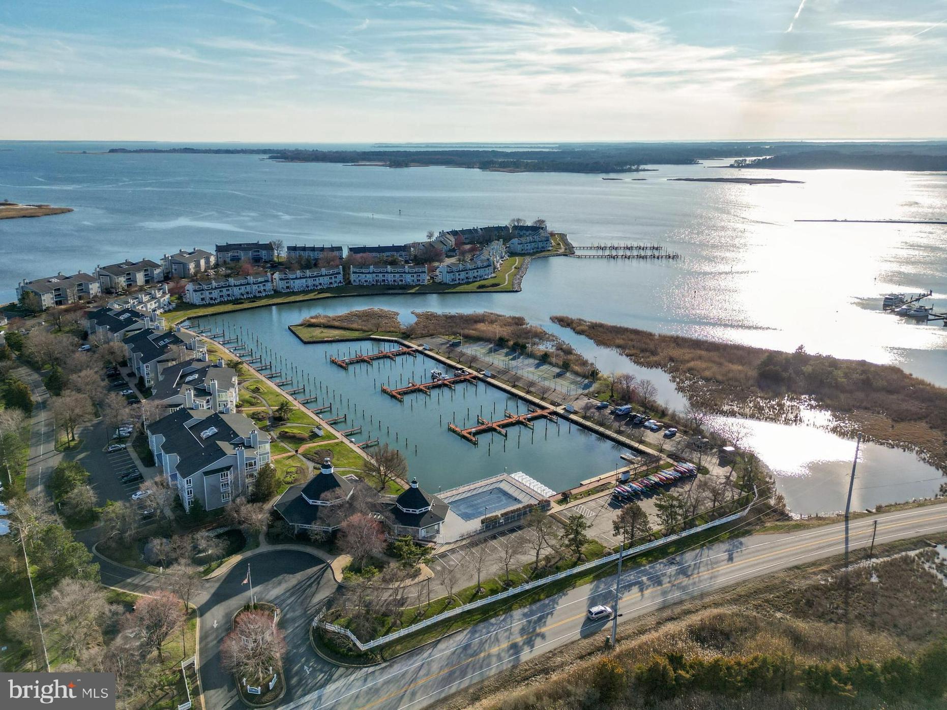 OYSTER COVE - Residential