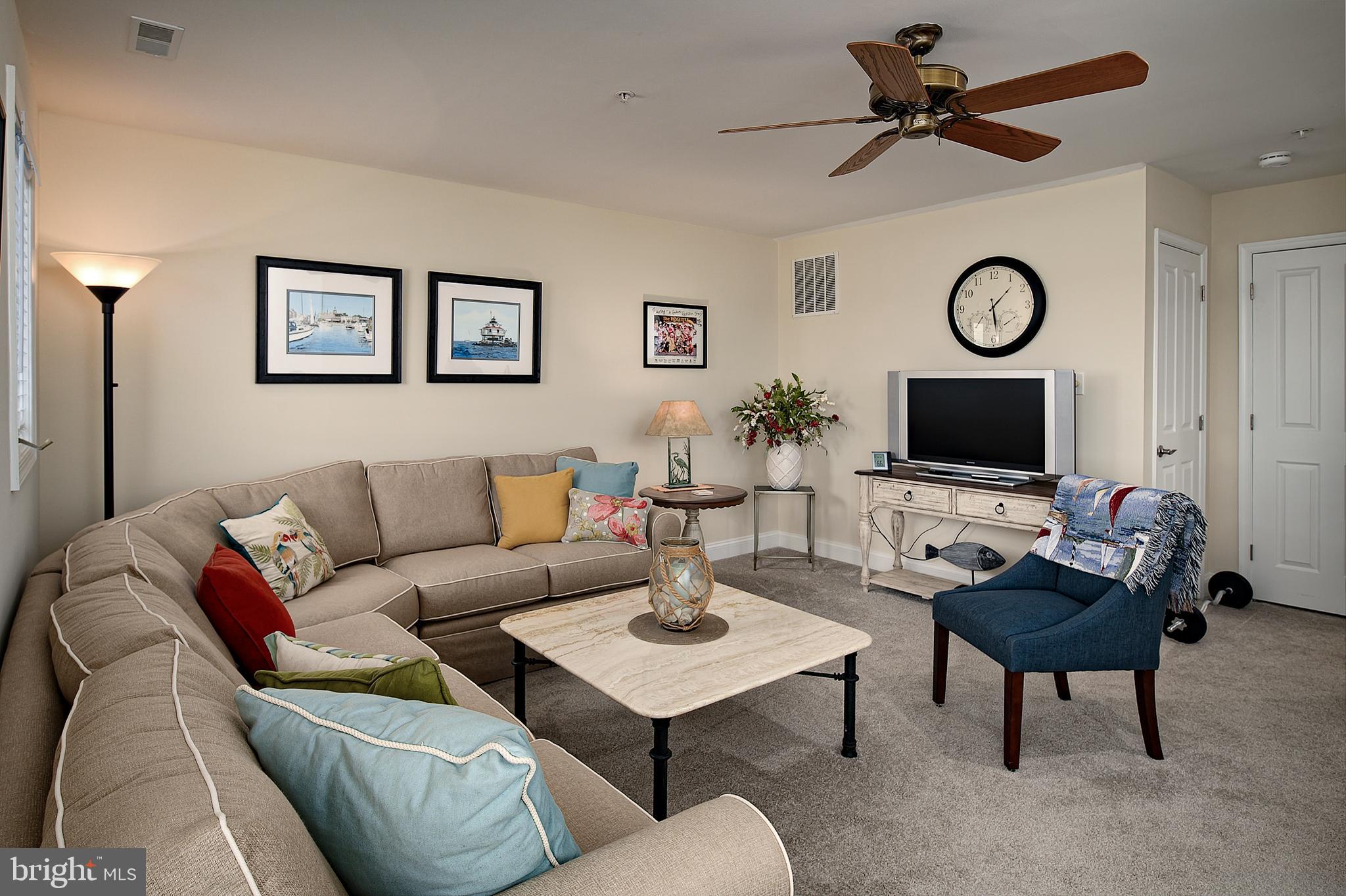 OYSTER COVE - Residential