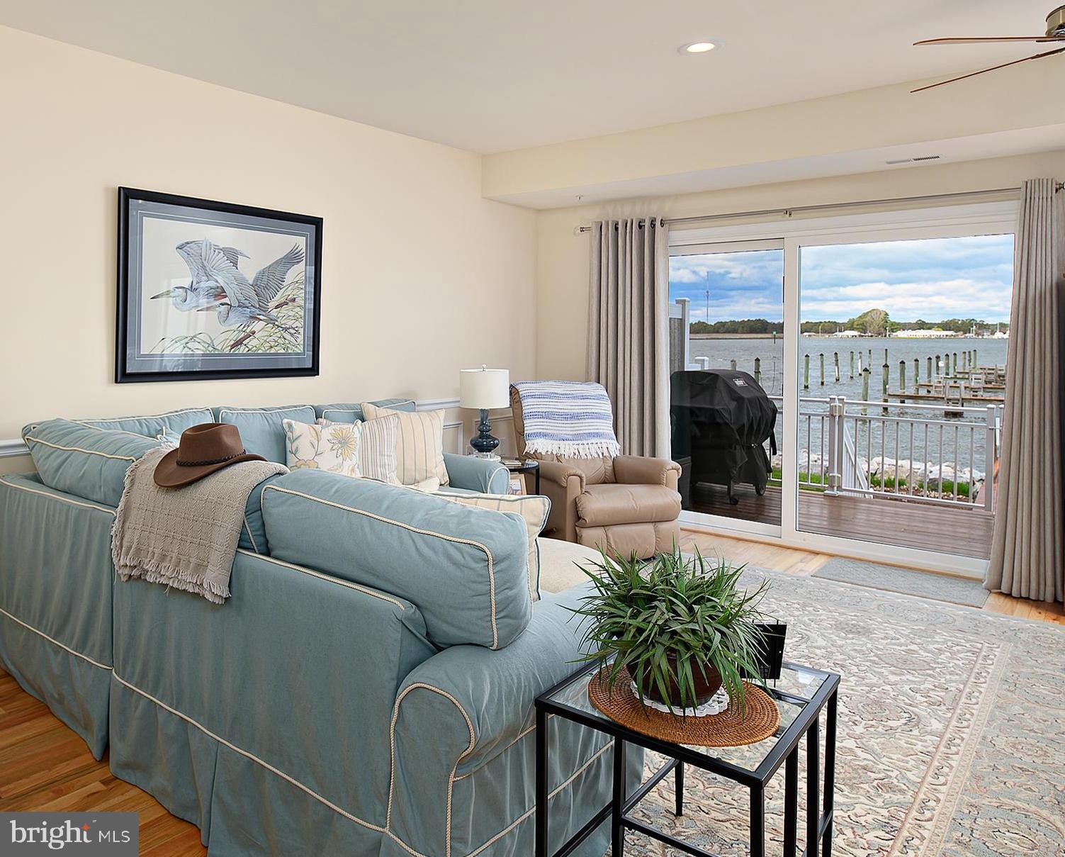 OYSTER COVE - Residential