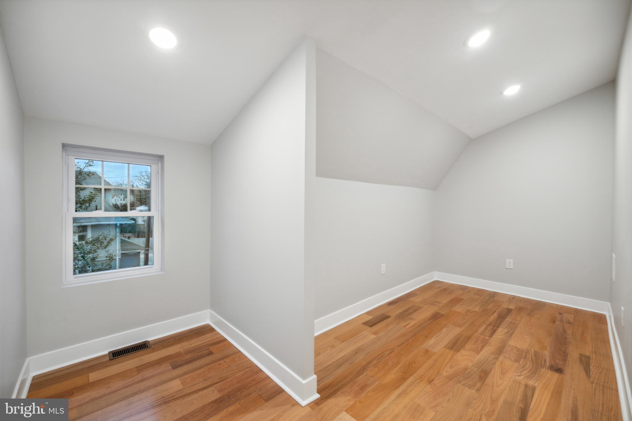 NARBERTH - Residential