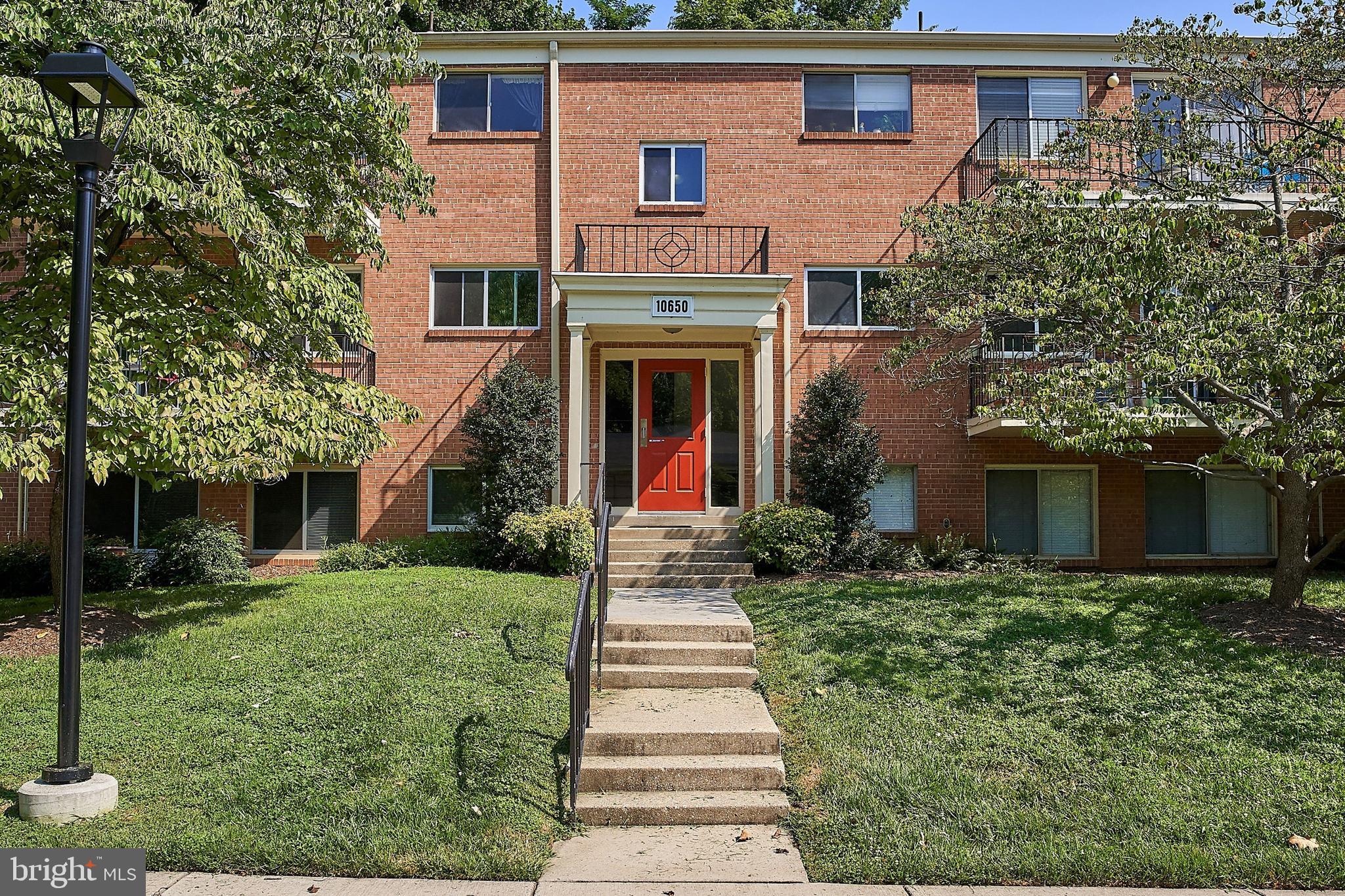 PARKSIDE CONDOMINIUMS - Residential Lease