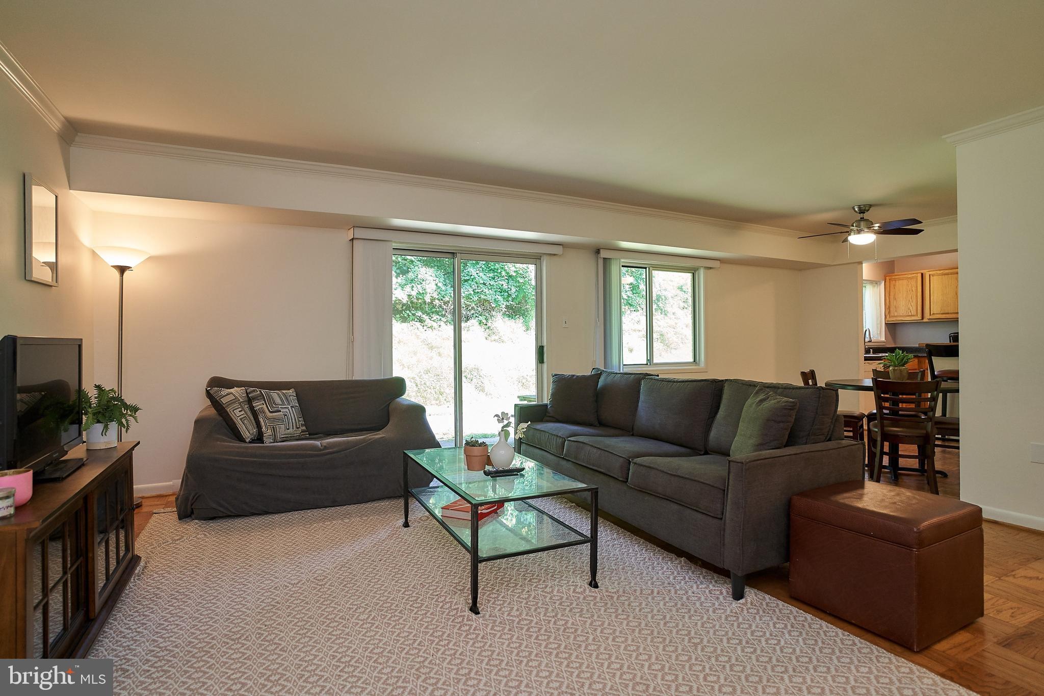 PARKSIDE CONDOMINIUMS - Residential Lease