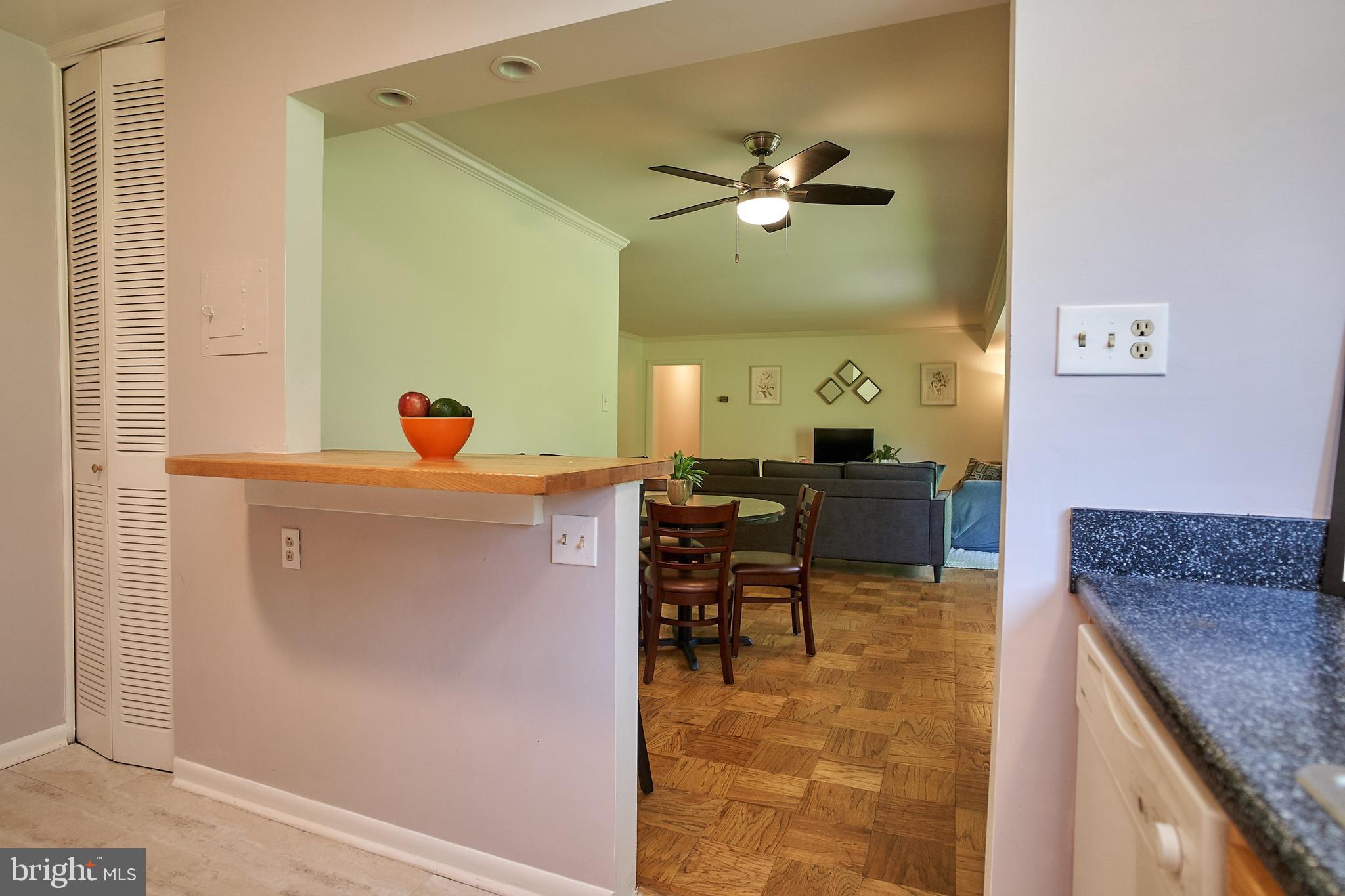 PARKSIDE CONDOMINIUMS - Residential Lease