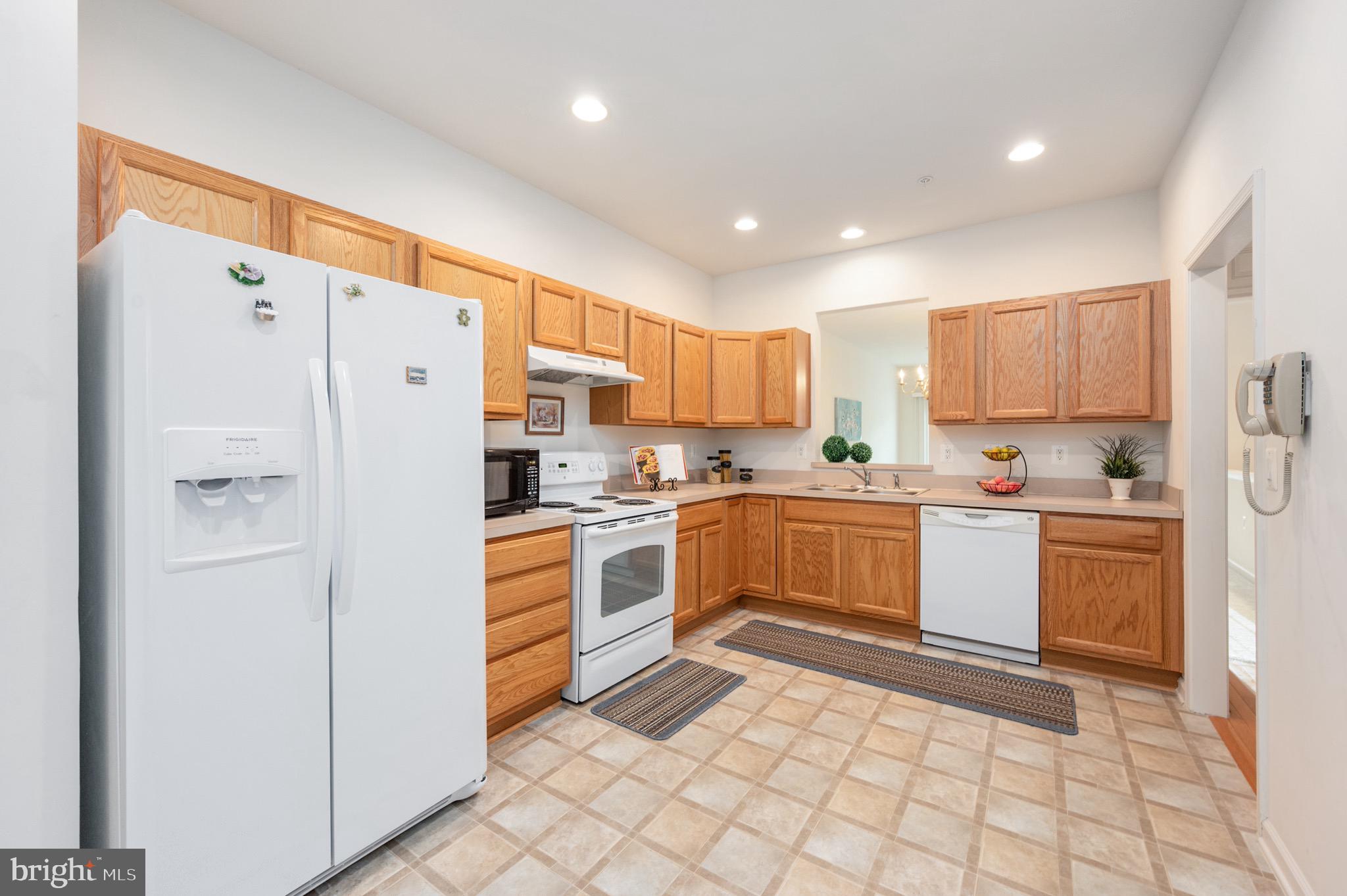 THE VILLAS AT FALLS RUN - Residential