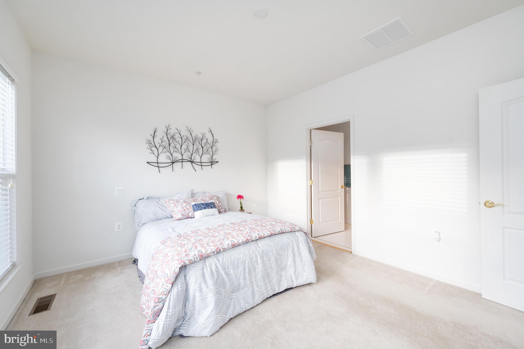 THE VILLAS AT FALLS RUN - Residential