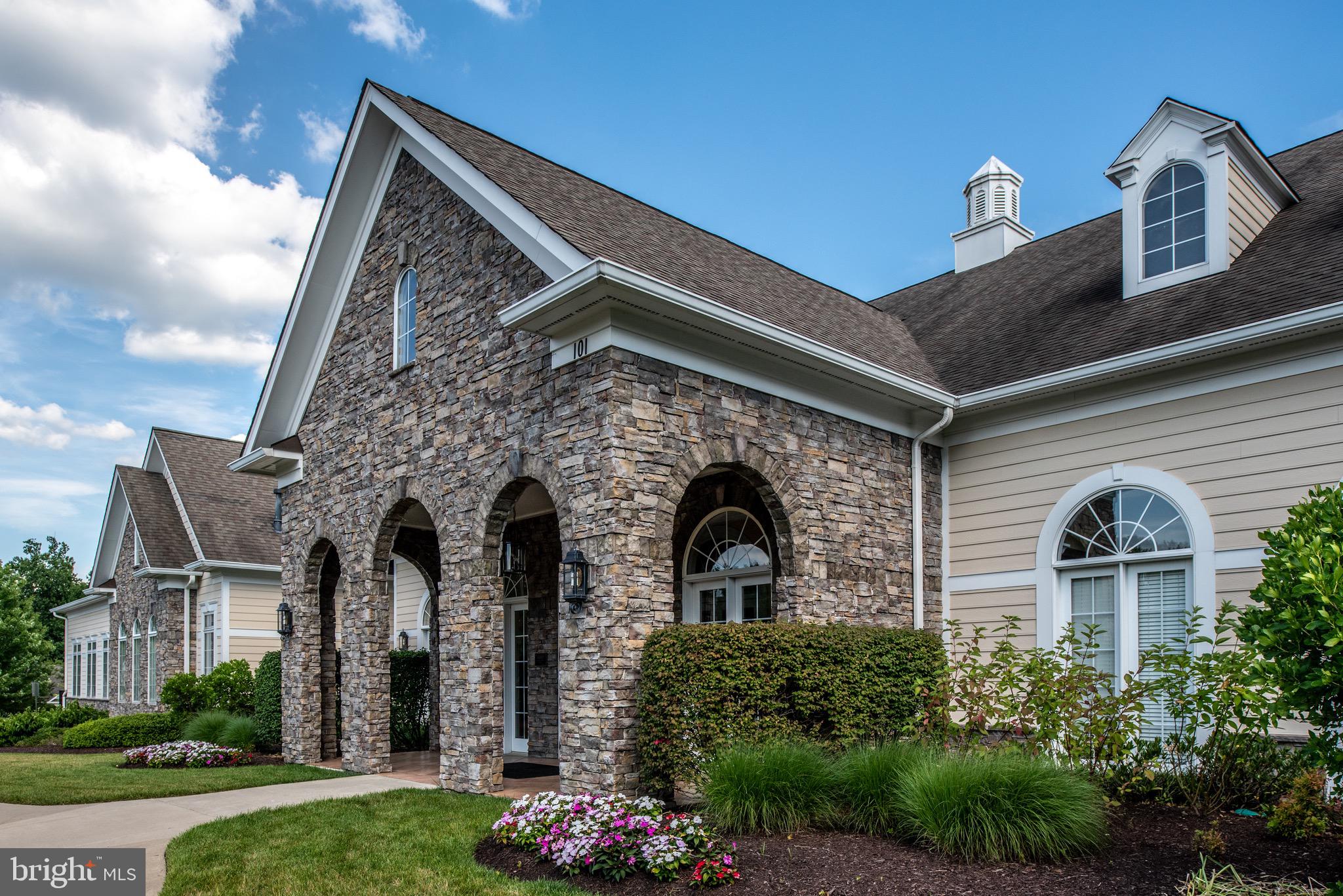 THE VILLAS AT FALLS RUN - Residential