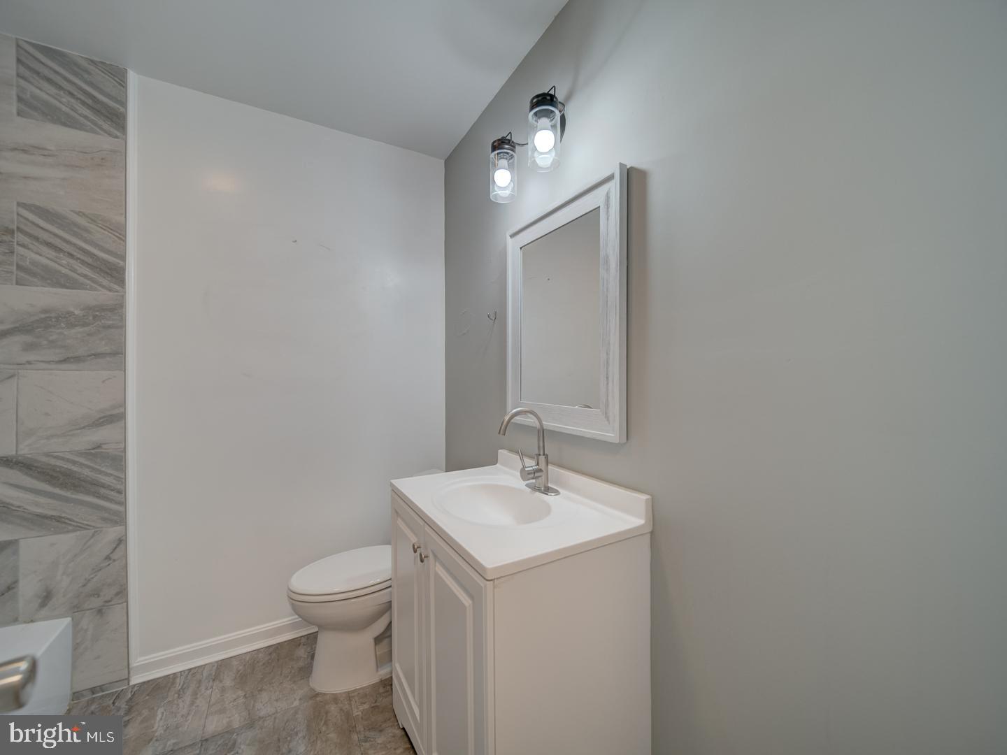 WHITE PLAINS VILLAGE SUB - Residential