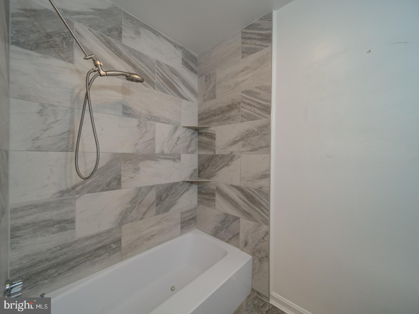 WHITE PLAINS VILLAGE SUB - Residential