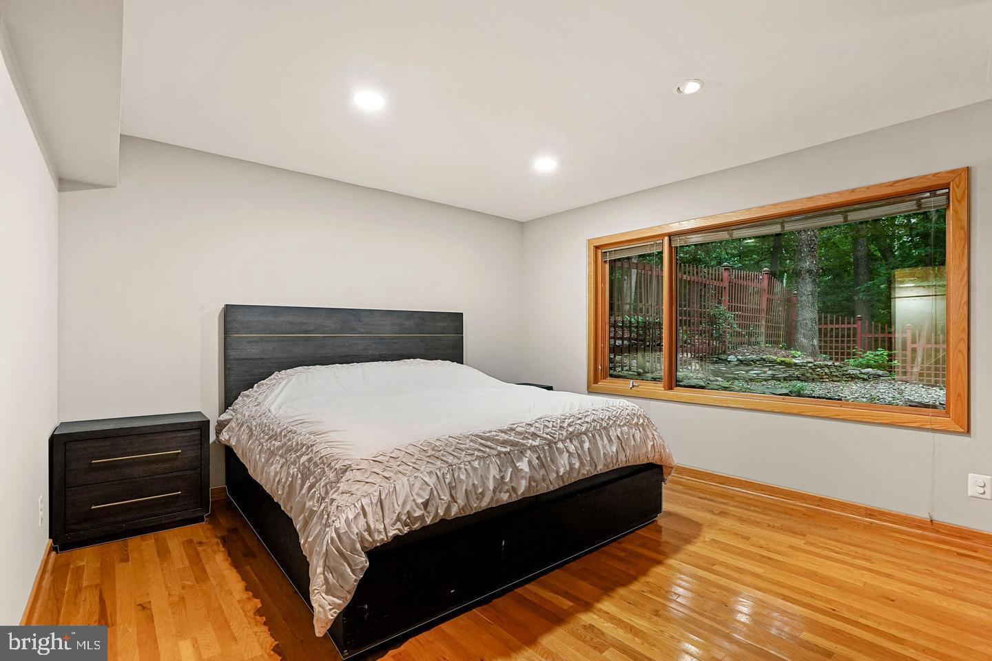 ANGELICA WOODS - Residential