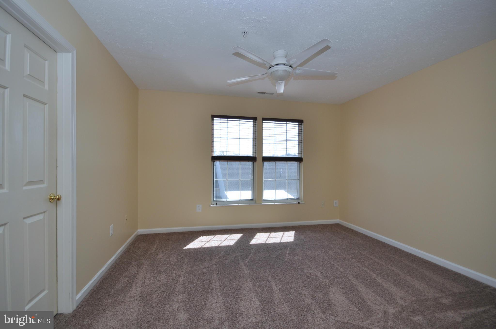 SENECA HARBOR - Residential