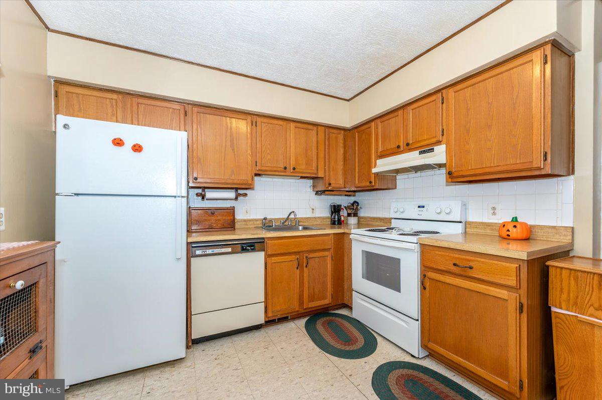 FRIENDSHIP PARK - Residential