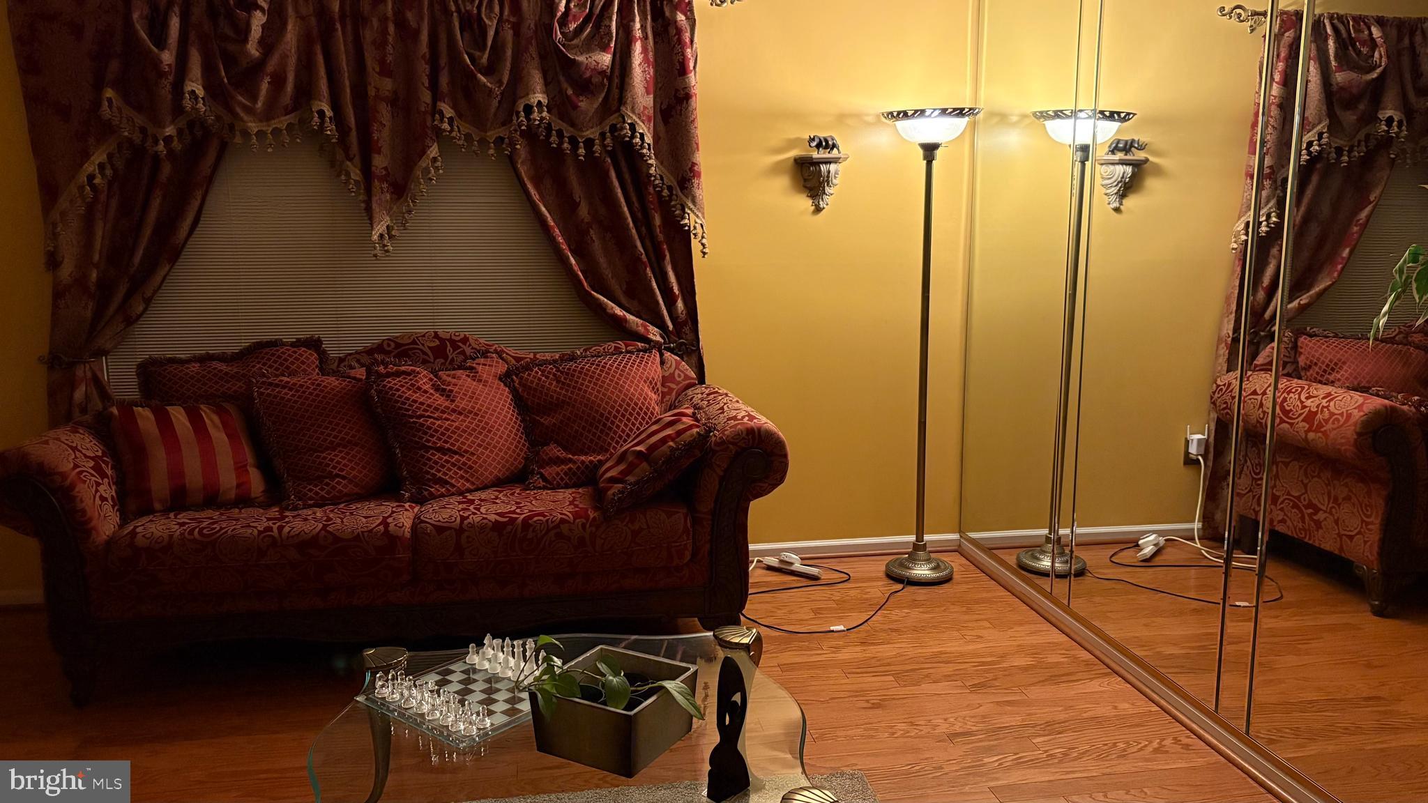 FOX RUN ESTATES - Residential