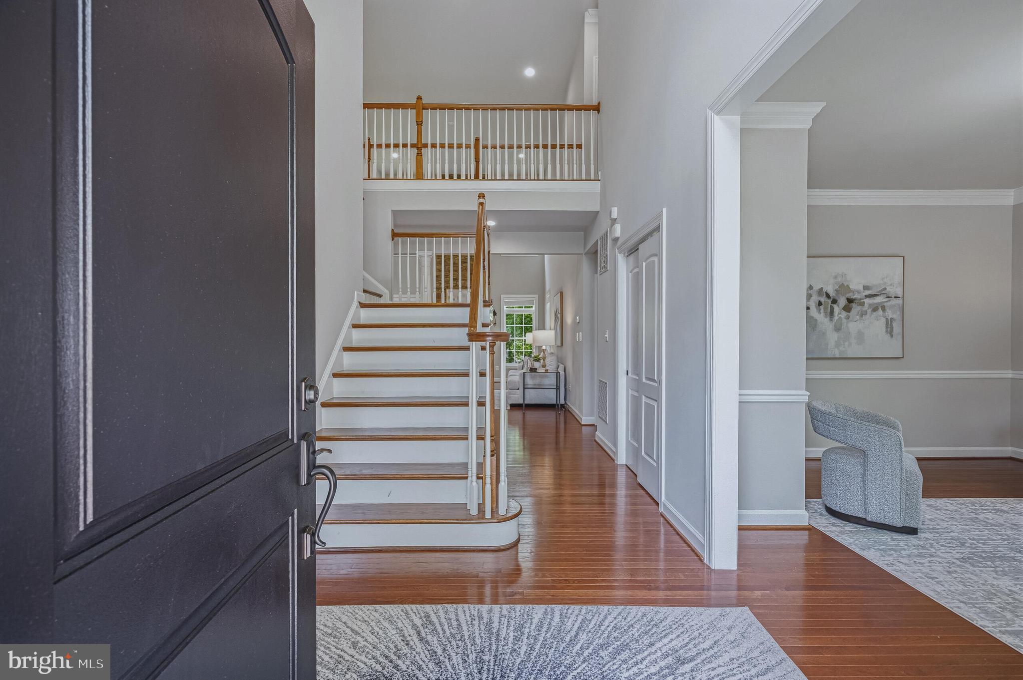 HILLSIDE MANOR - Residential