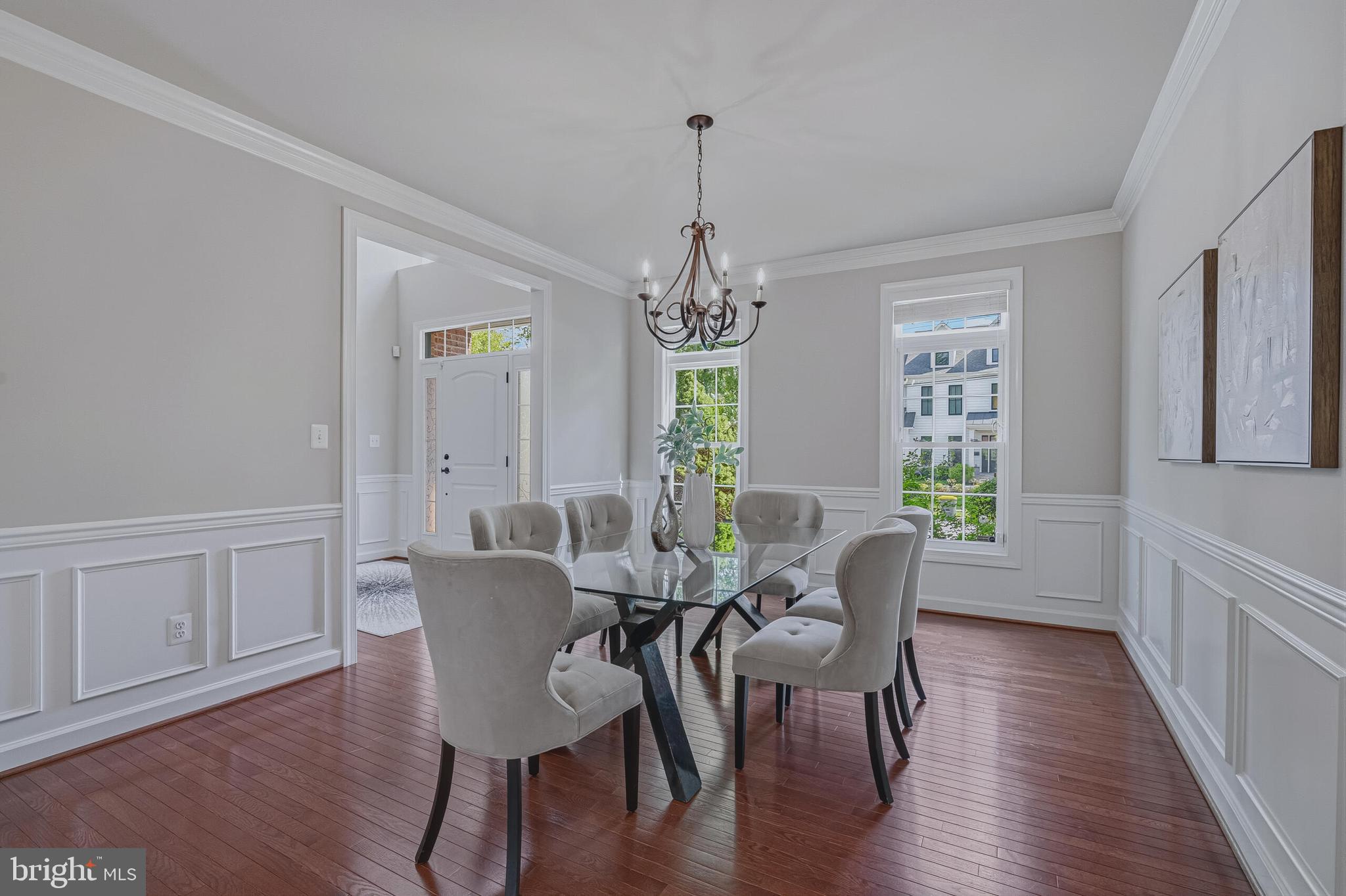 HILLSIDE MANOR - Residential