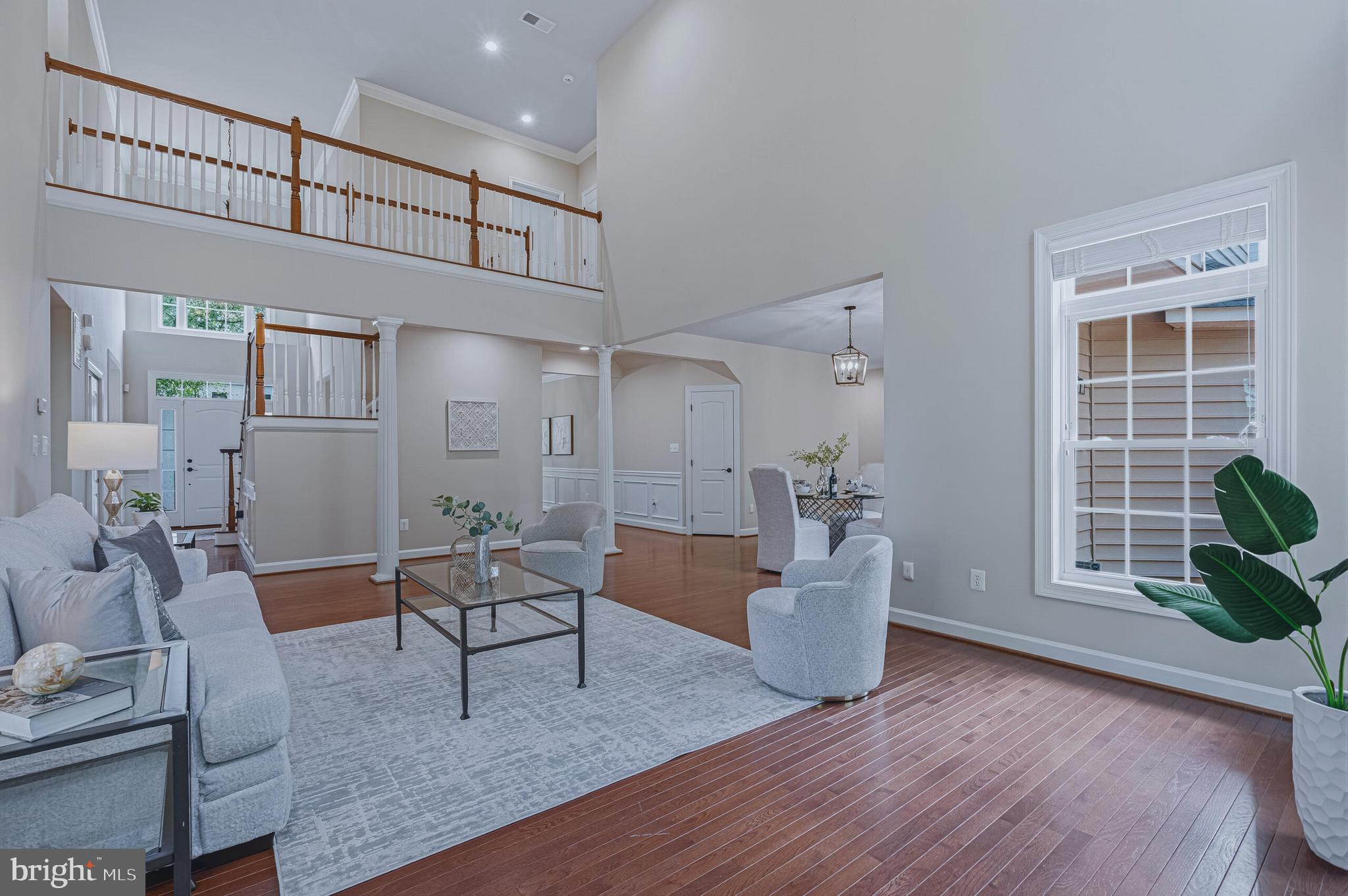 HILLSIDE MANOR - Residential
