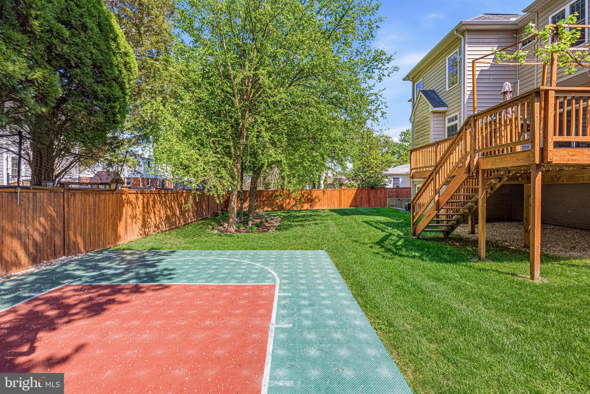 HILLSIDE MANOR - Residential