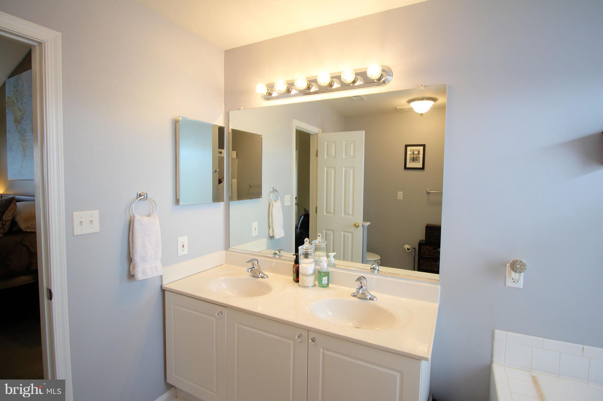 RIVER MEADOWS - Residential