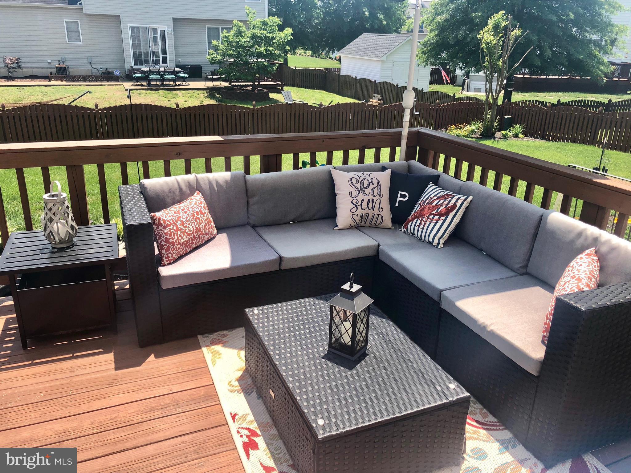 RIVER MEADOWS - Residential