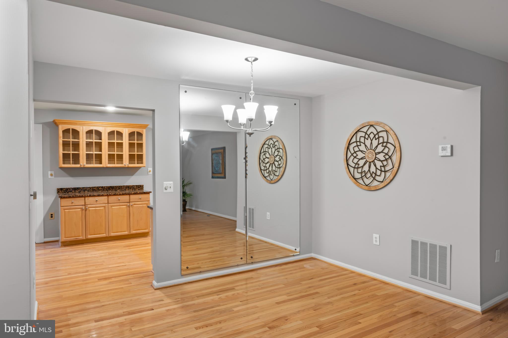 CROWNLEIGH - Residential