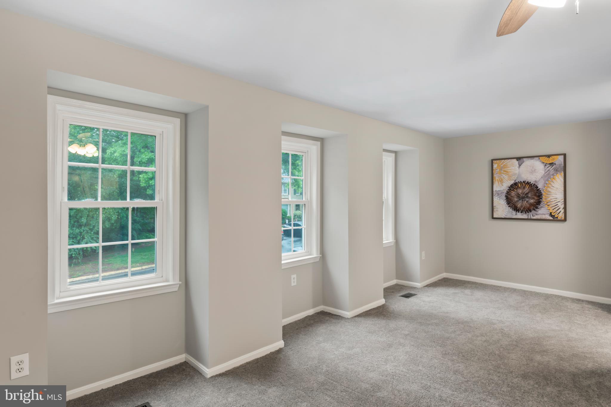 CROWNLEIGH - Residential