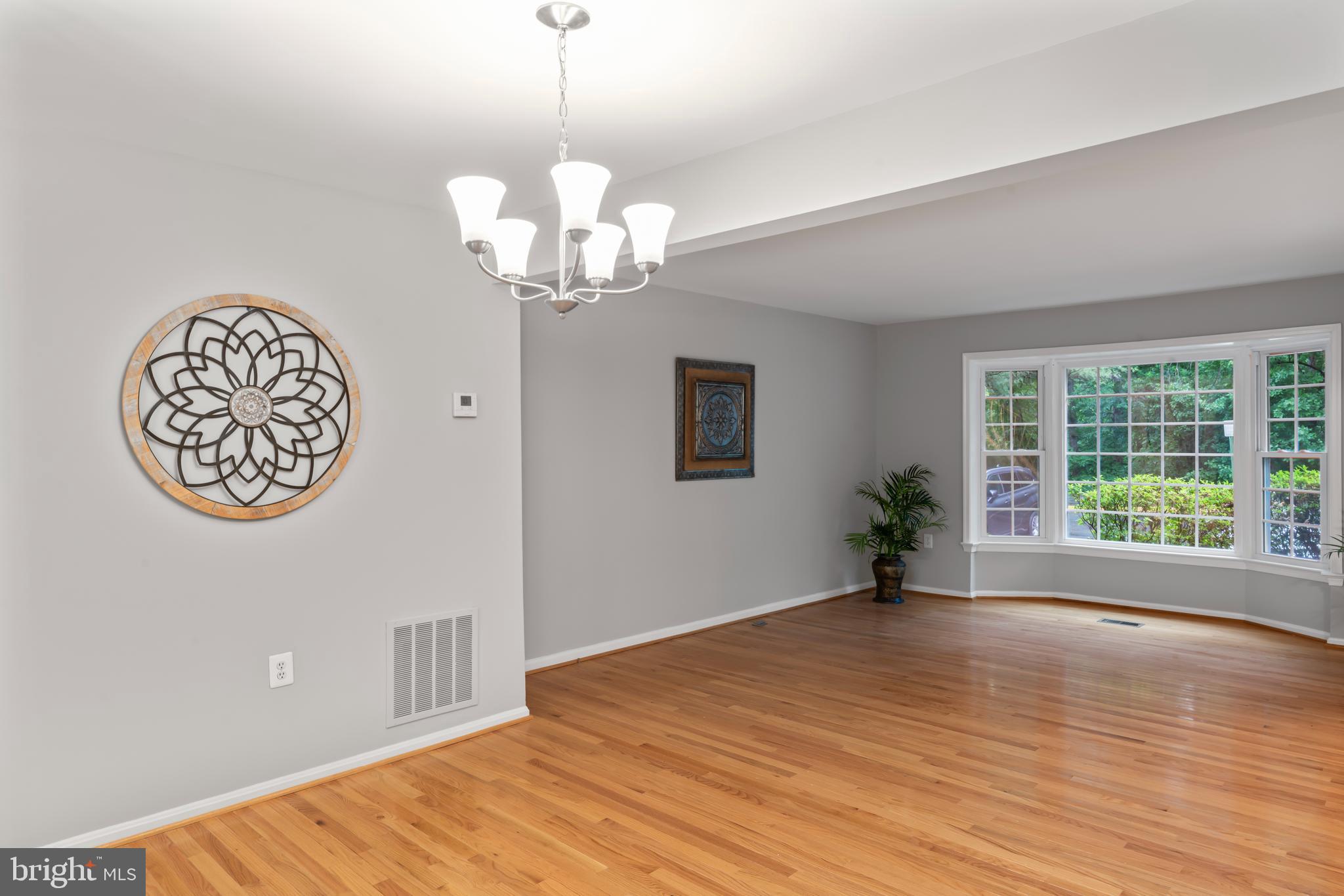 CROWNLEIGH - Residential