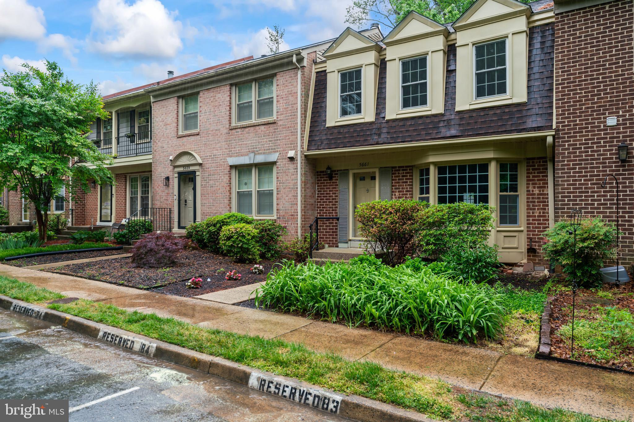 CROWNLEIGH - Residential