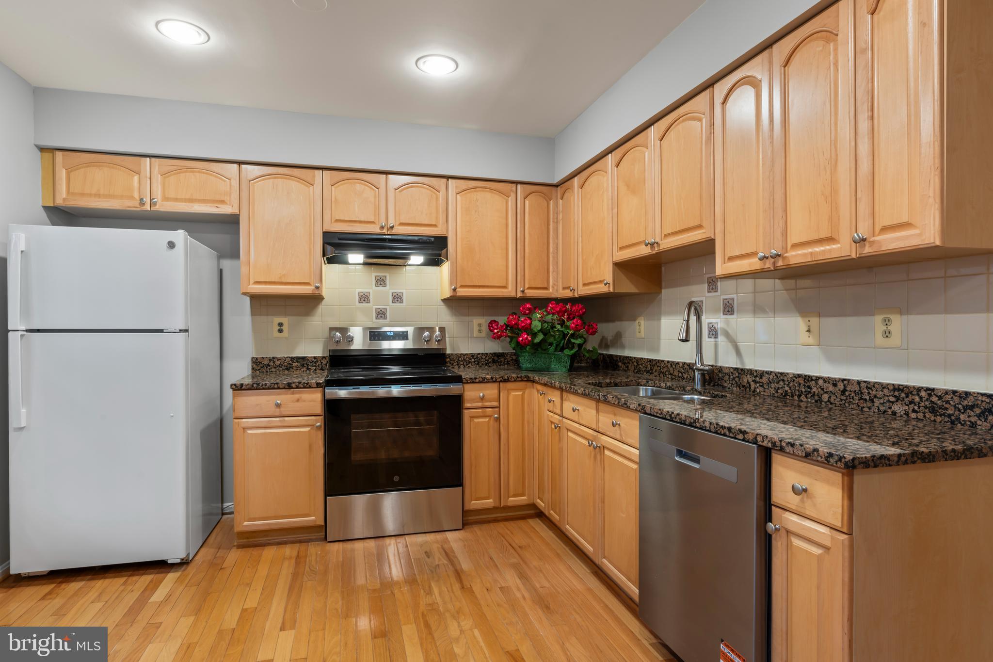 CROWNLEIGH - Residential
