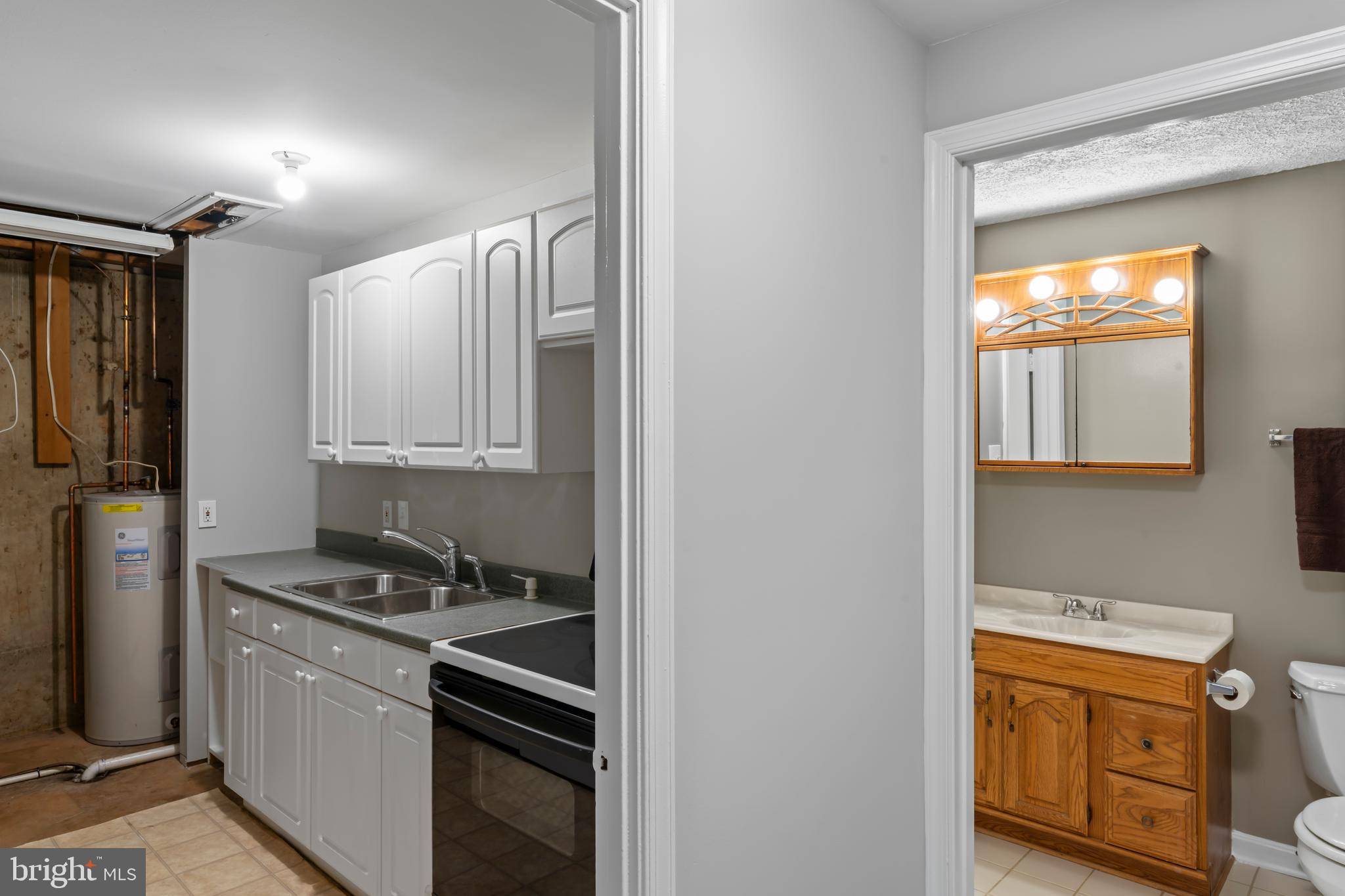 CROWNLEIGH - Residential