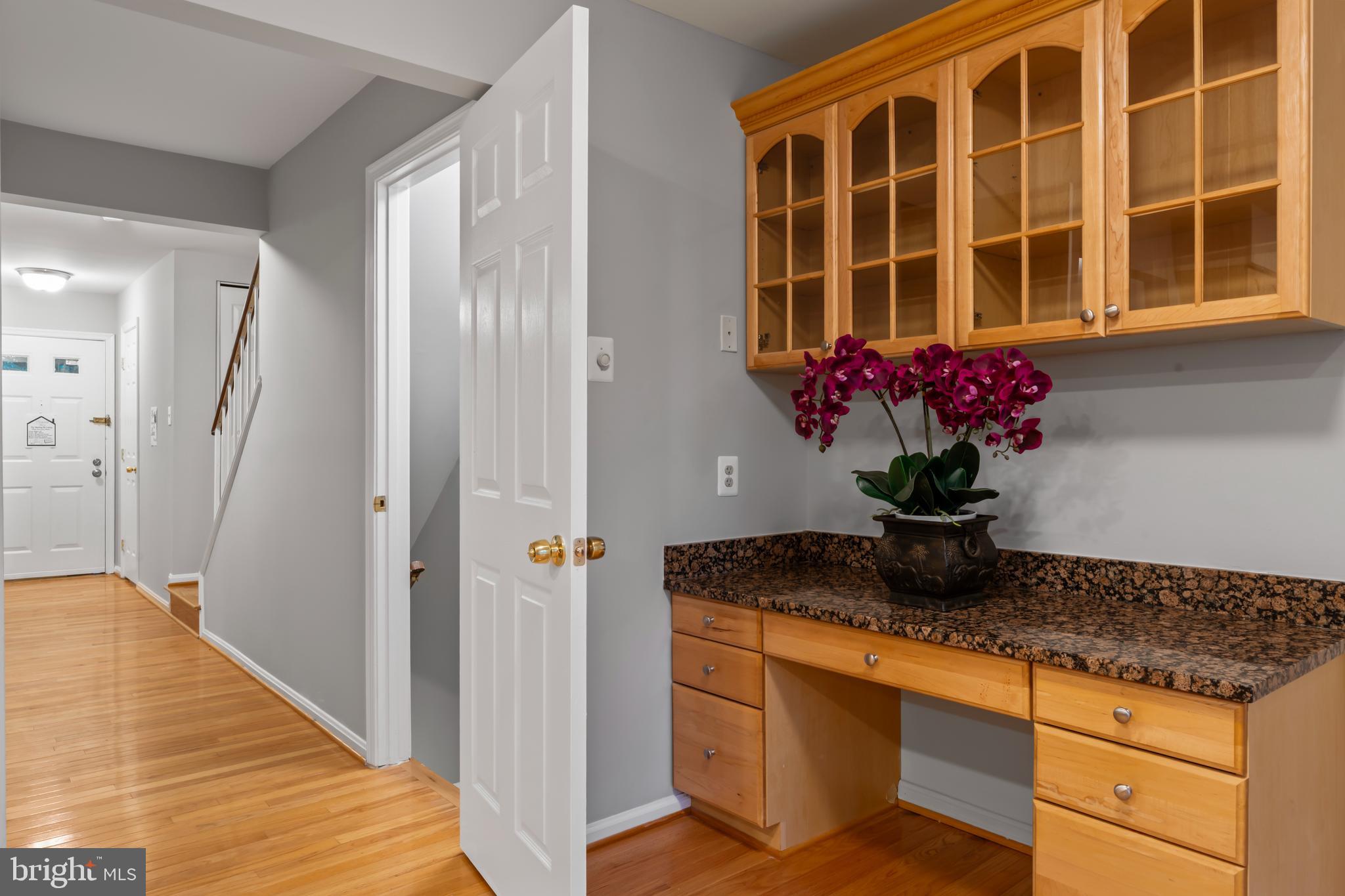 CROWNLEIGH - Residential