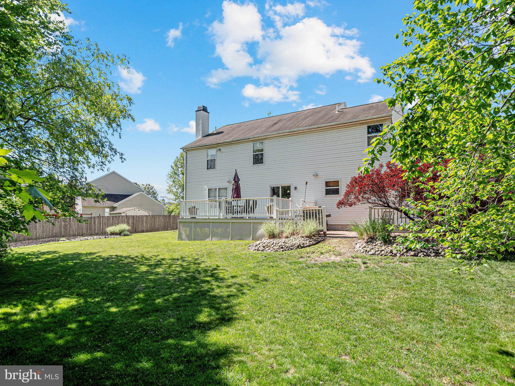 137 BUTTERCUP BOULEVARD