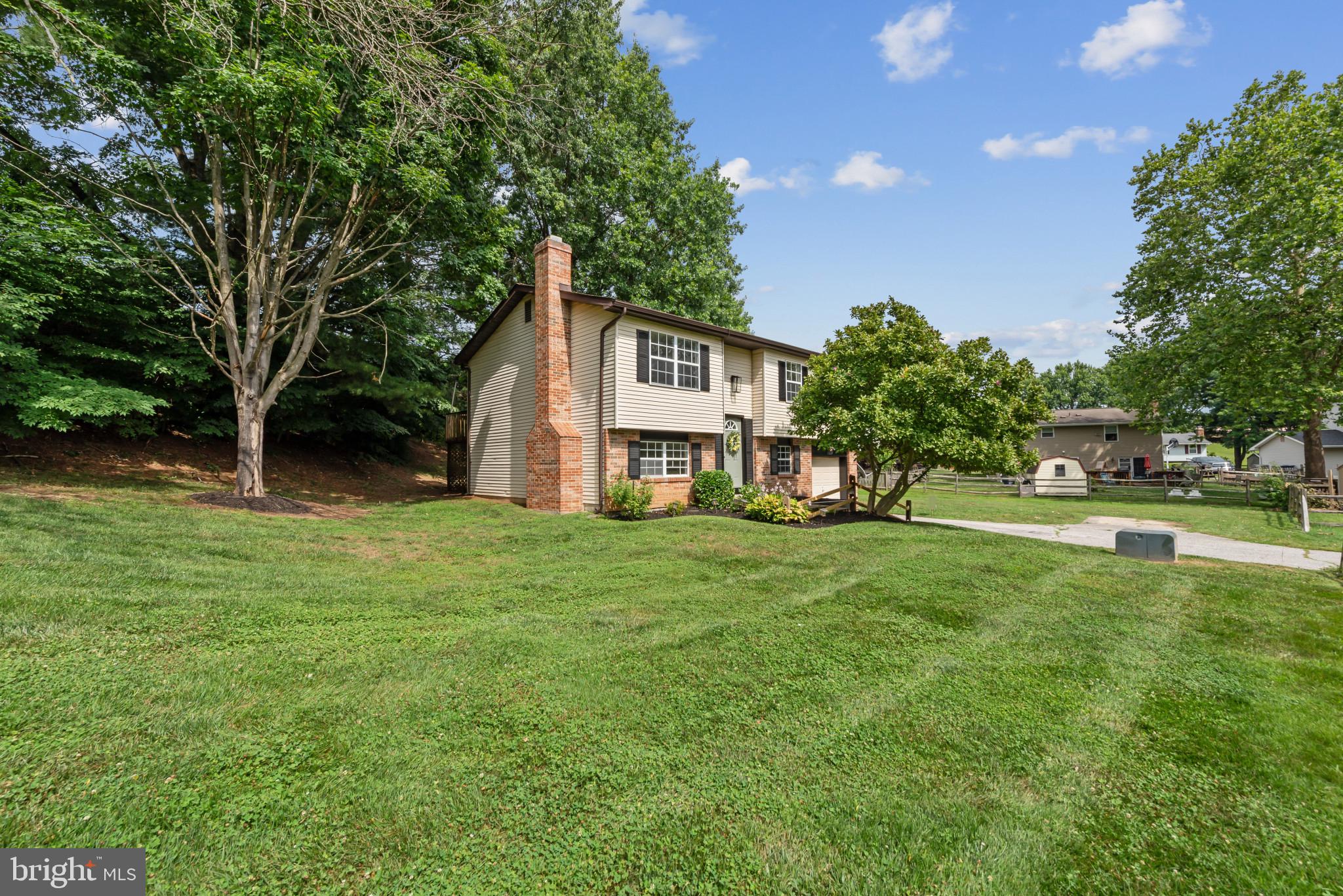 6509 W HEMLOCK DRIVE