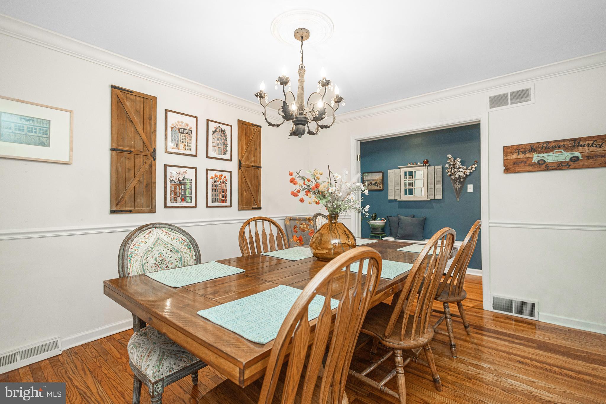 PEBBLE HILL - Residential