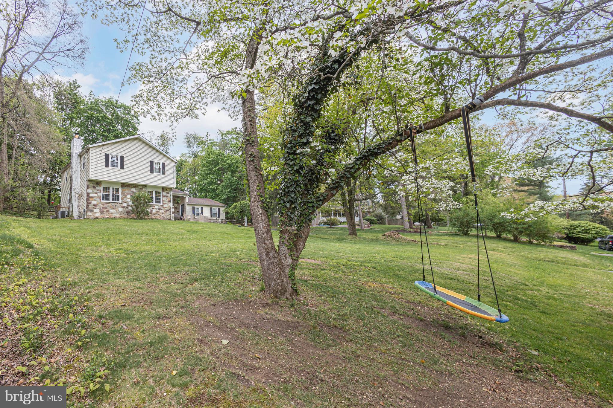PEBBLE HILL - Residential