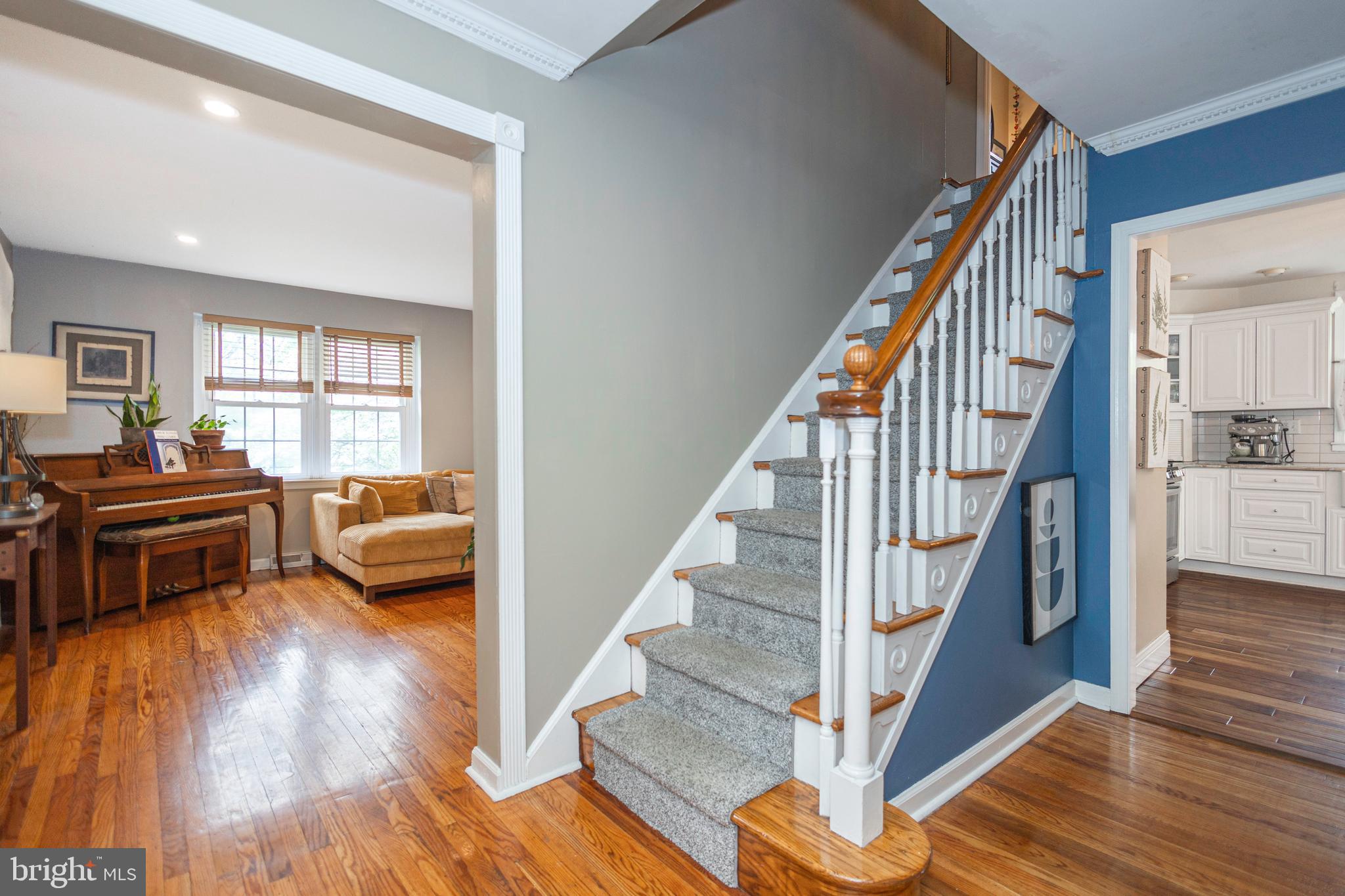 PEBBLE HILL - Residential