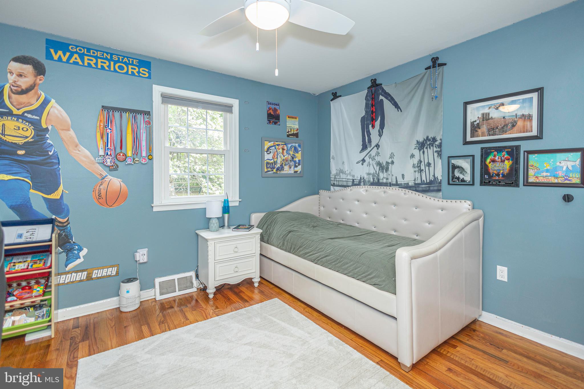 PEBBLE HILL - Residential