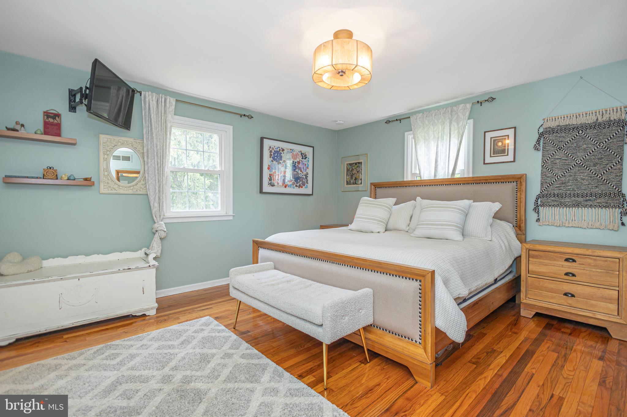 PEBBLE HILL - Residential