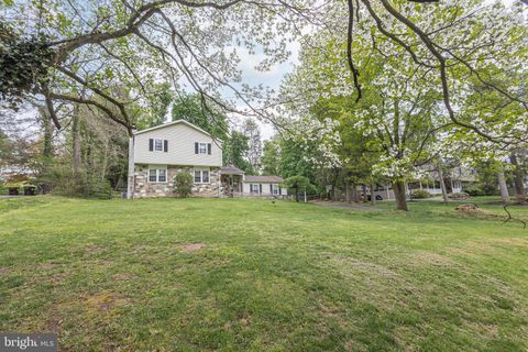 71 OAK DRIVE DOYLESTOWN PA 18901